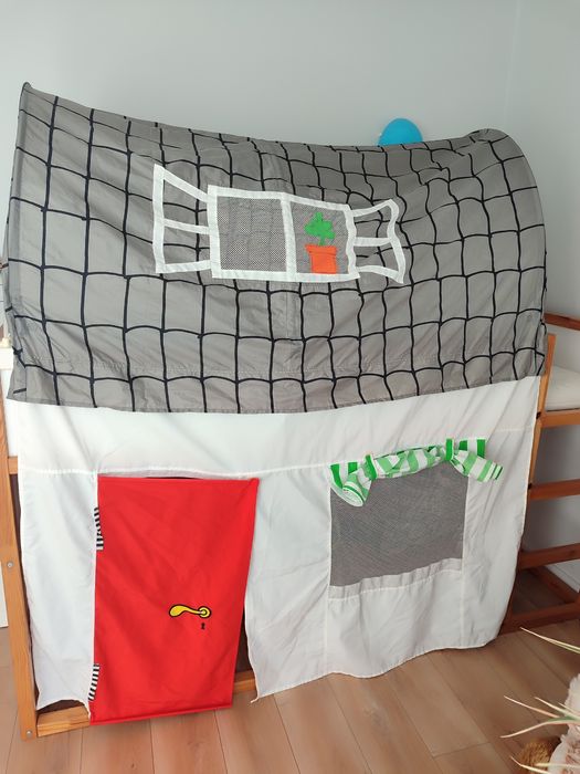 Łóżko dziecięce IKEA kura z baldachimem.