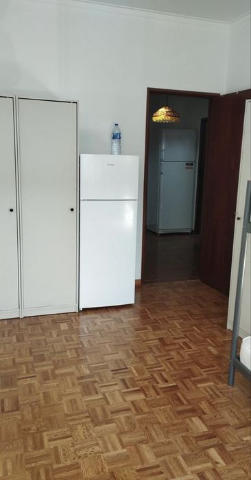 Vaga em Quarto duplo na Reboleira/Amadora
