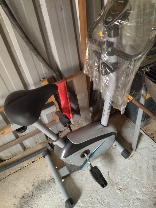 Vendo bicicleta estética como nova