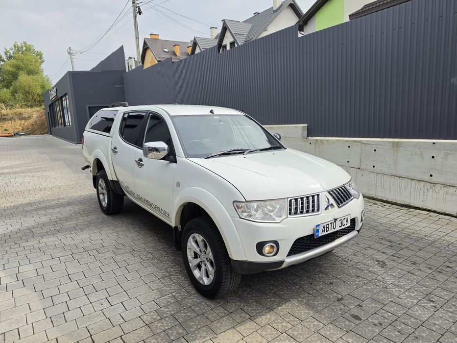 Mitsubishi L200 2012 рік Ідеал