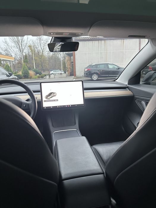 Аренда авто Tesla 3 2021 Днепр, вся Украина