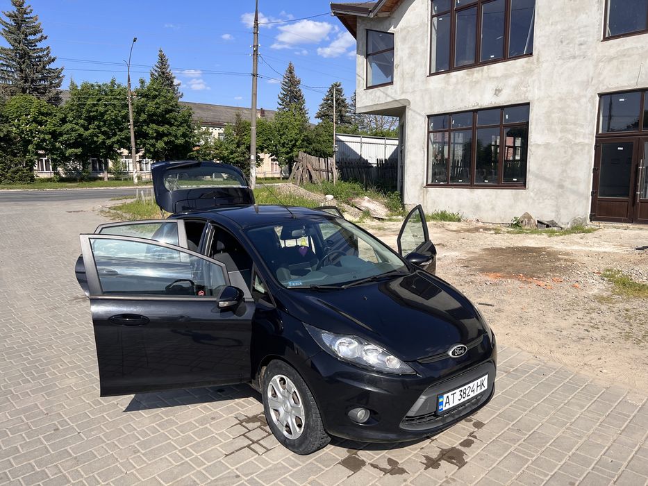 Ford fiesta 2010 року випуску. 1,4 дизель.