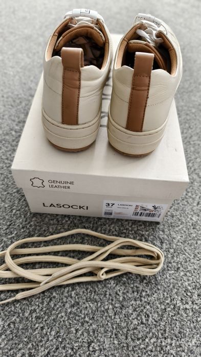 Sneakersy Lasocki ze skóry naturalnej, rozmiar 37