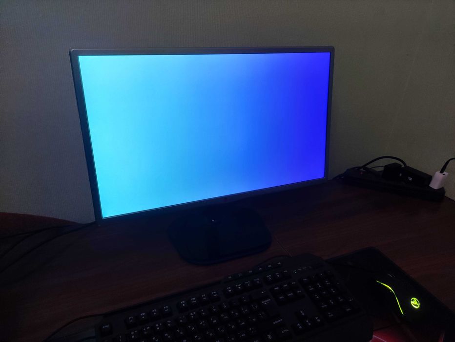 IPS монитор 24 дюйма LG 24mp56 / 1920 x 1080 fullhd - HDMI, VGA