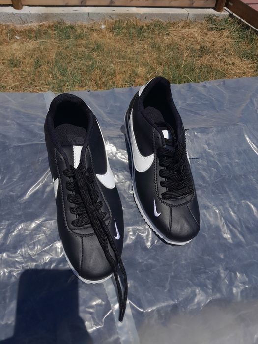 Tenis pretos número 39 novos