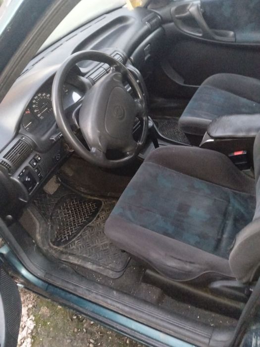авто Опель Астра автомат