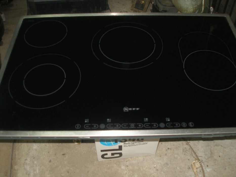 Электрическая поверхность Neff