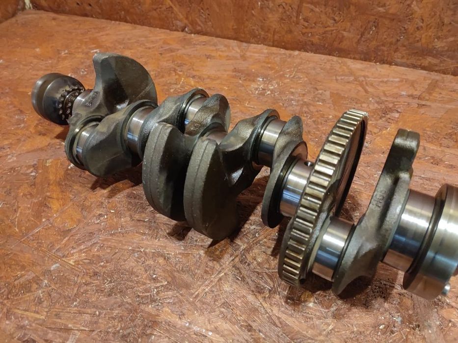 bmw e60lci / e61lci / e81 / e82 / e83 / e84 / e90 oryginalny wał korb