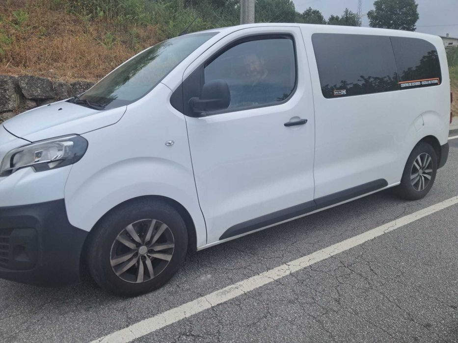 Carrinha 9 lugares Peugeot express