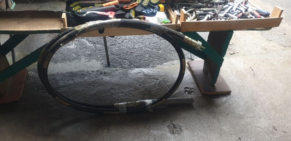 Продам вибратор для бетона"Stark",мощность 2000 ватт