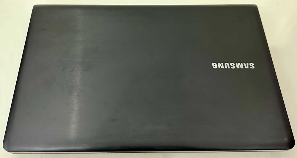 Samsung NP355E5E - 240gb SSD - 8gb Ram
