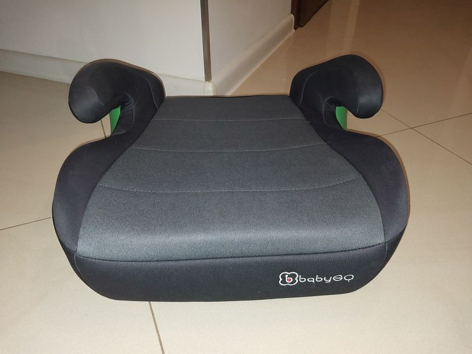 Fotelik, podstawka samochodowa  135-150cm.ISOFIX