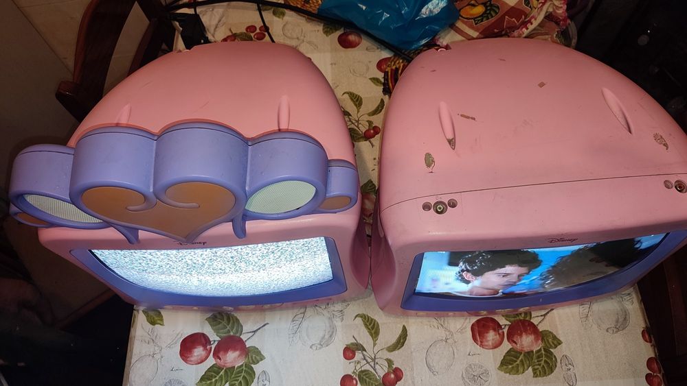 2 TV Retro Disney Princess – Raridade!