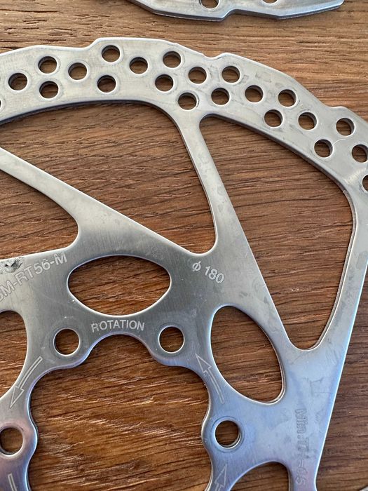 Dwie Tarcze hamulcowe Shimano SM-RT56-M