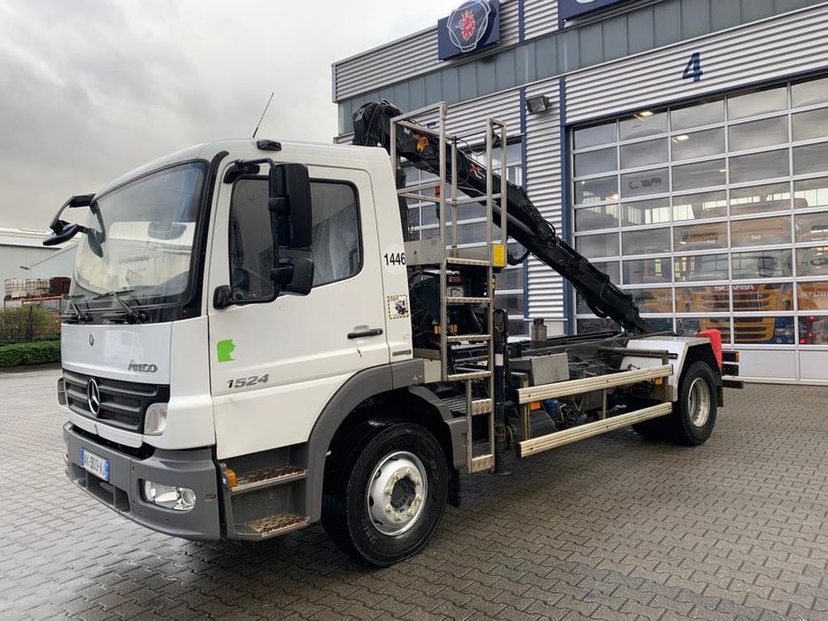 Mercedes Atego grua Hiab e bascula