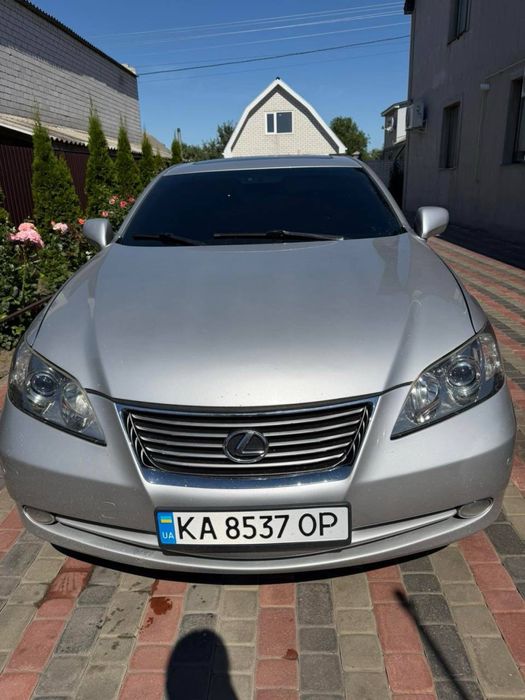 Продам lexus ES350
