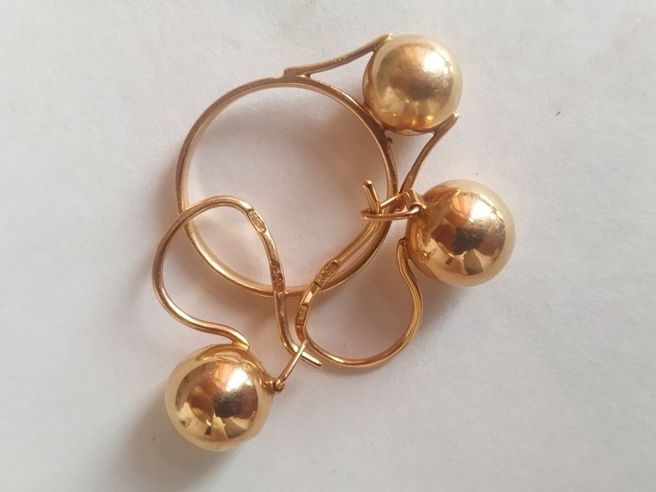 2.41 Золота каблучка р. 17 та 18.5 СССР