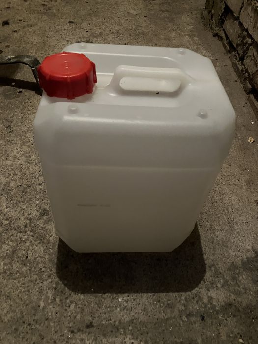 Bańki/Kanistry 10l  9 szt