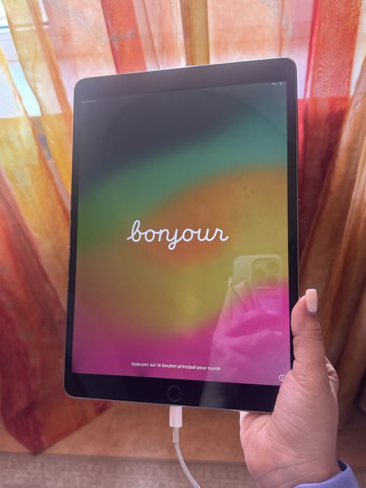 Ipad Pro 10.5 на 512 гігабайт