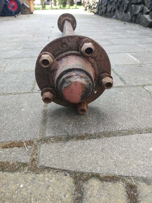 Oś do przyczepki