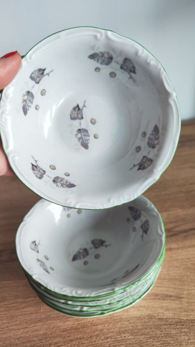 Chodzież miseczki półmiski z porcelany