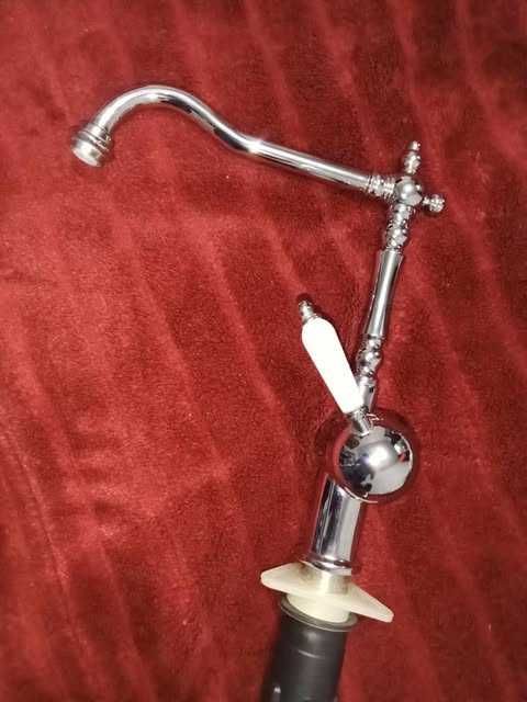 Torneira Misturadora Bancada de Cozinha