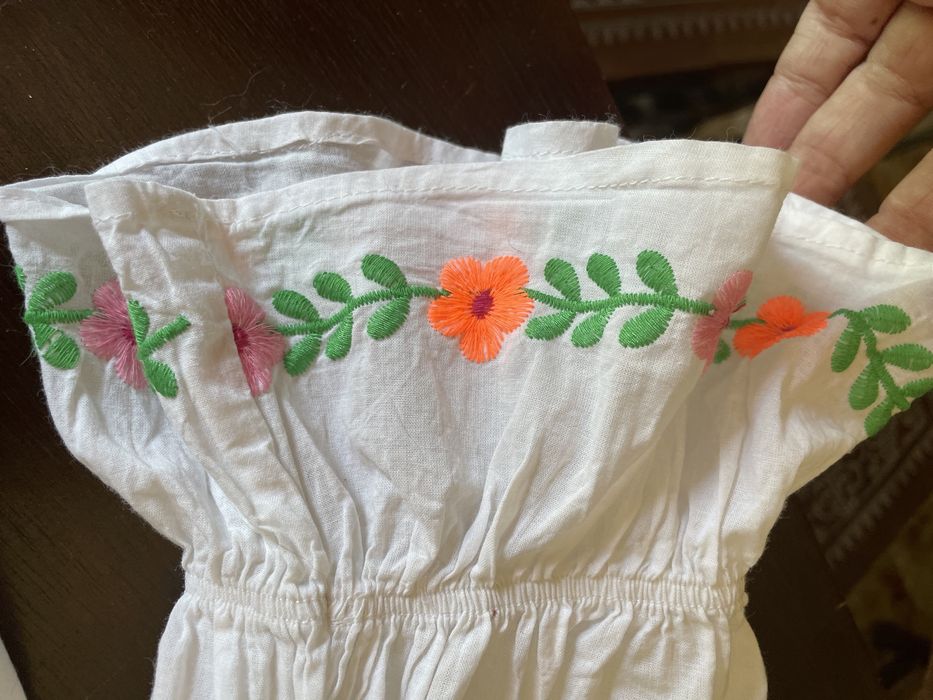 Blusa com bordados da Lanidor- L/XL