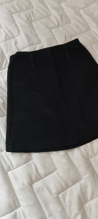 Spódniczka sztruksowa czarna