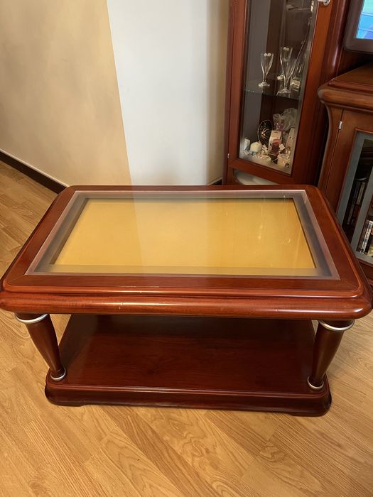 Mesa de centro em madeira