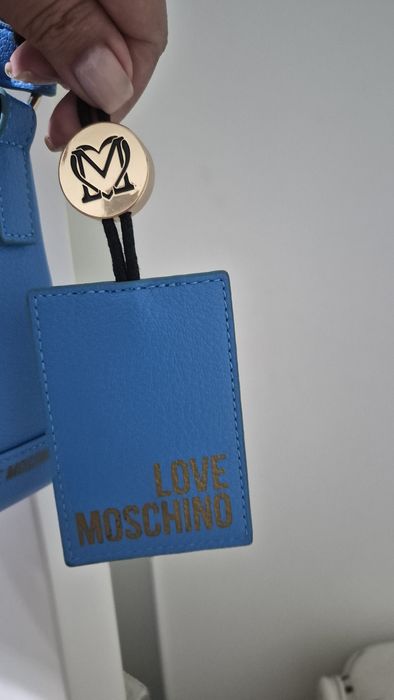 Moschino оригинал