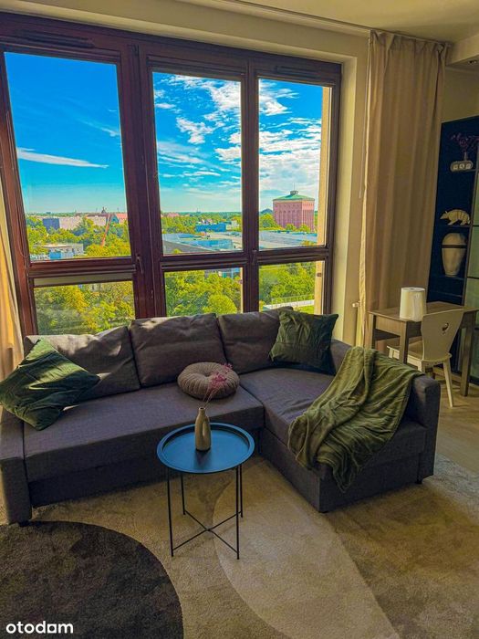 Apartament, panoramiczne okna, widok na Halę Stulecia, wysoki sufit 3m