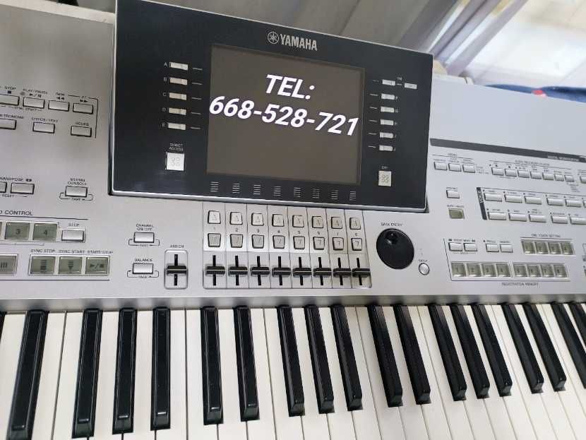 Yamaha Tyros-4 Digital music workstation