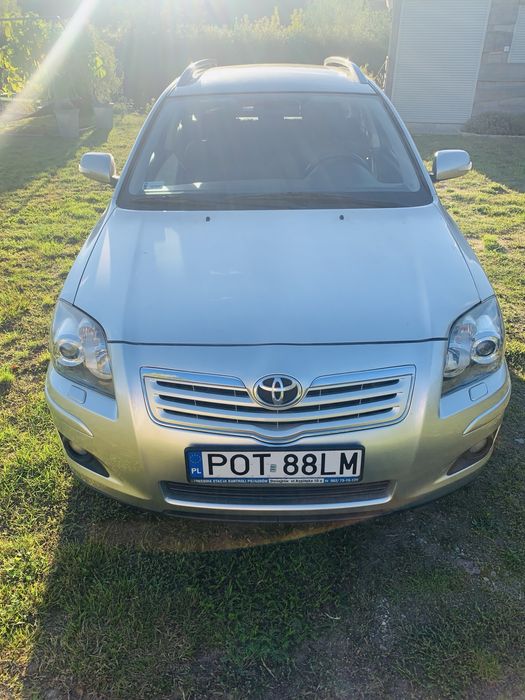 Sprzedam Toyote Avensis 1,8 vvti + LPG z 2007 roku