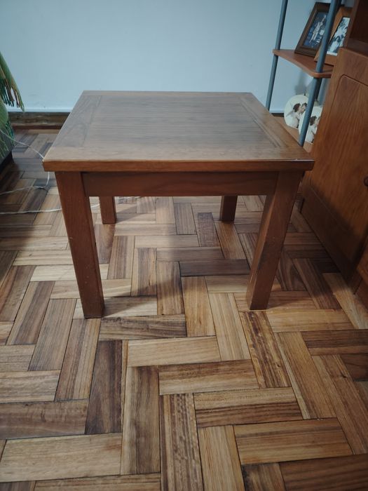 Mesas de centro em madeira