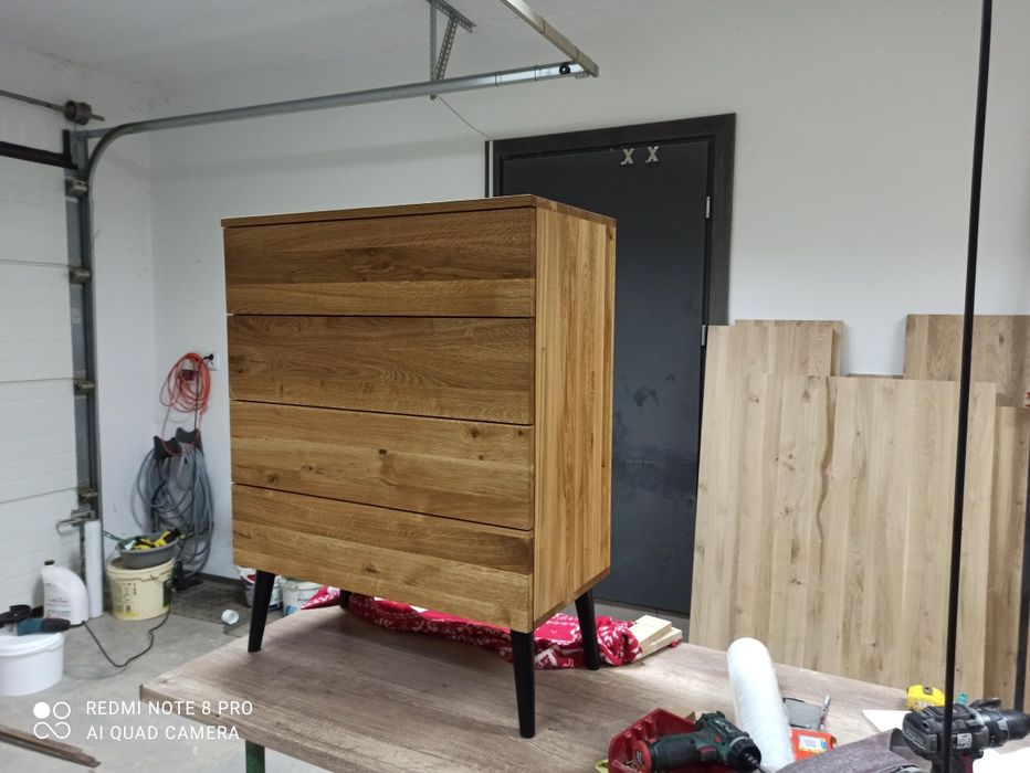 Szafka RTV ''Heda'' 150-200 cm lity dąb,  loft, lakier olej