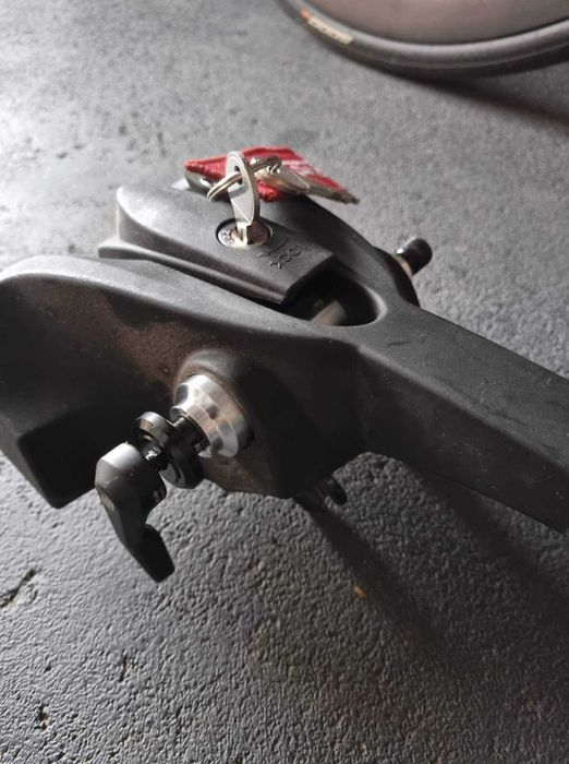 Adapter 12x100 do Thule OutRide 561 Thru-axle