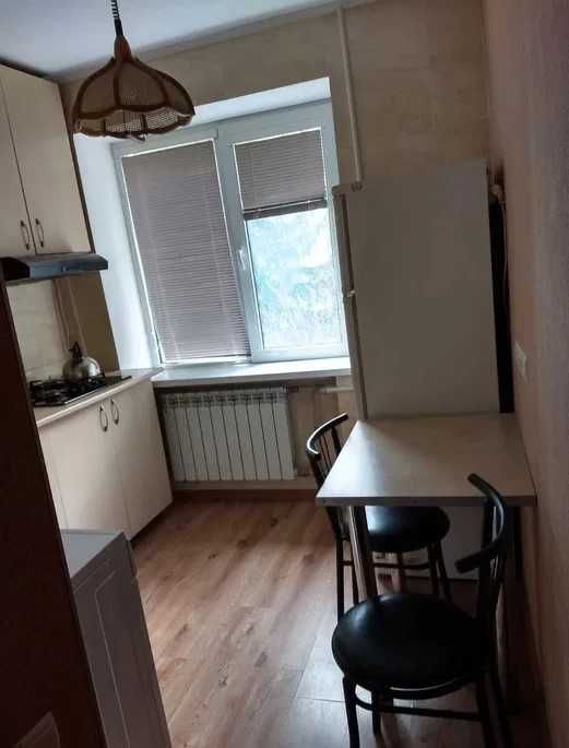 Посуточно 1я ул Братиславская 38 Институт сердца, метро Черниговская