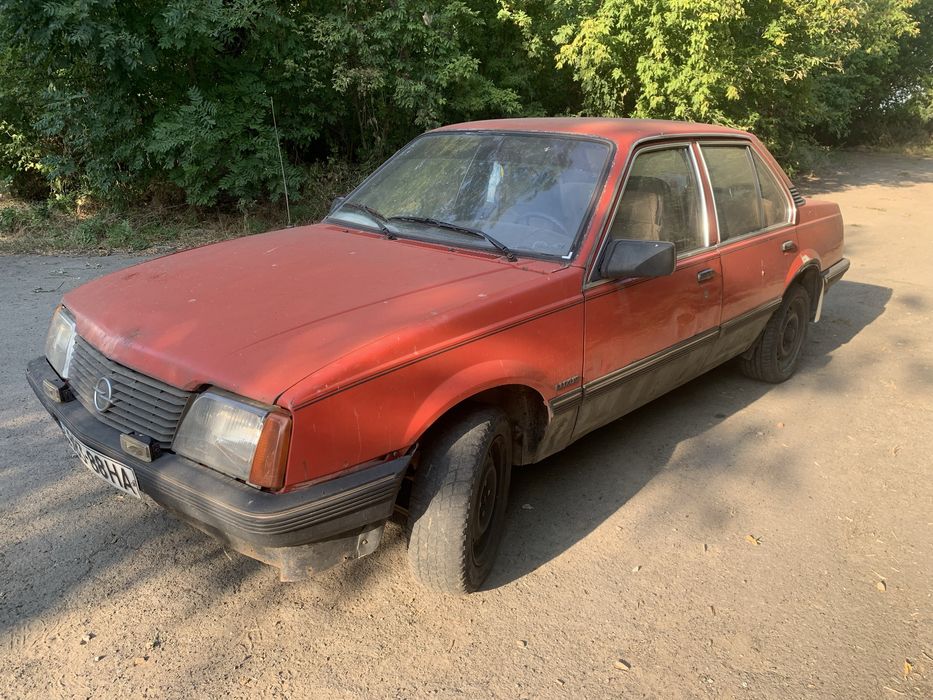 Продам Opel ascona 1.3S