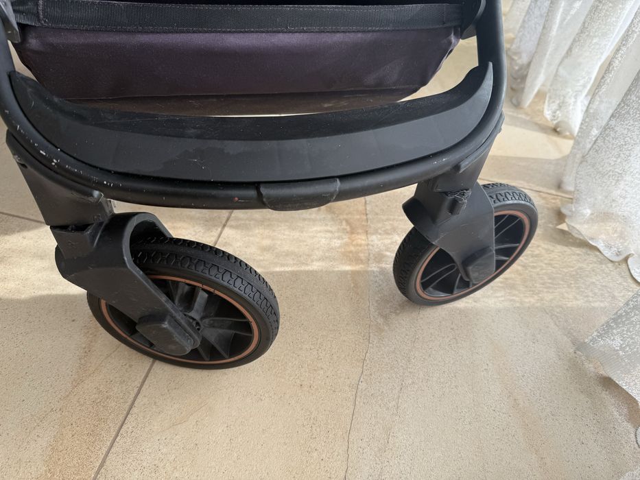 Візочок Carello Epica 3 в 1 Grey + зимовий конверт