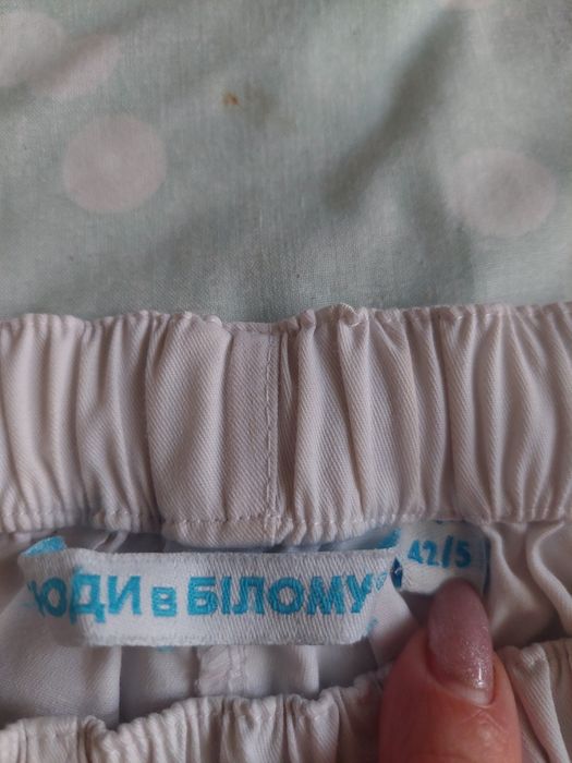 Одяг медичний у гарному стані