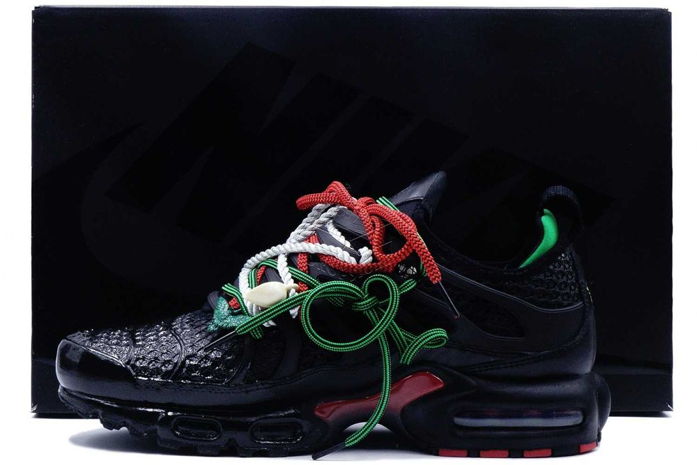 Nike AIR MAX Plus Homecoming Black Mr African – Buty | IM4960–001