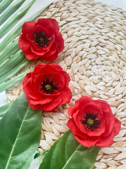 Червоний мак з фоамірану брошка/заколка