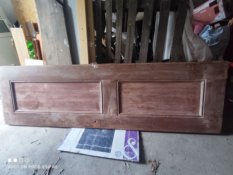 Porta antiga de madeira