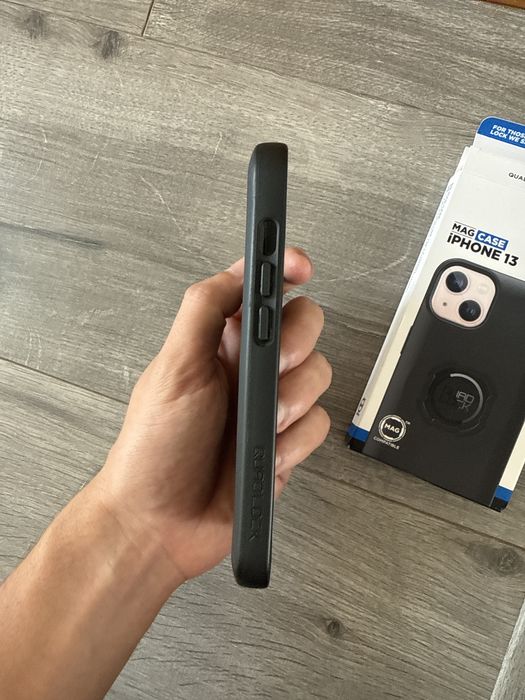 Quadlock case iphone 13