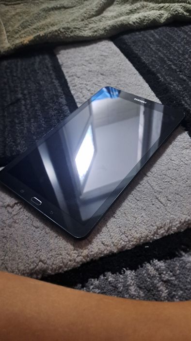 Samsung Galaxy Tab E