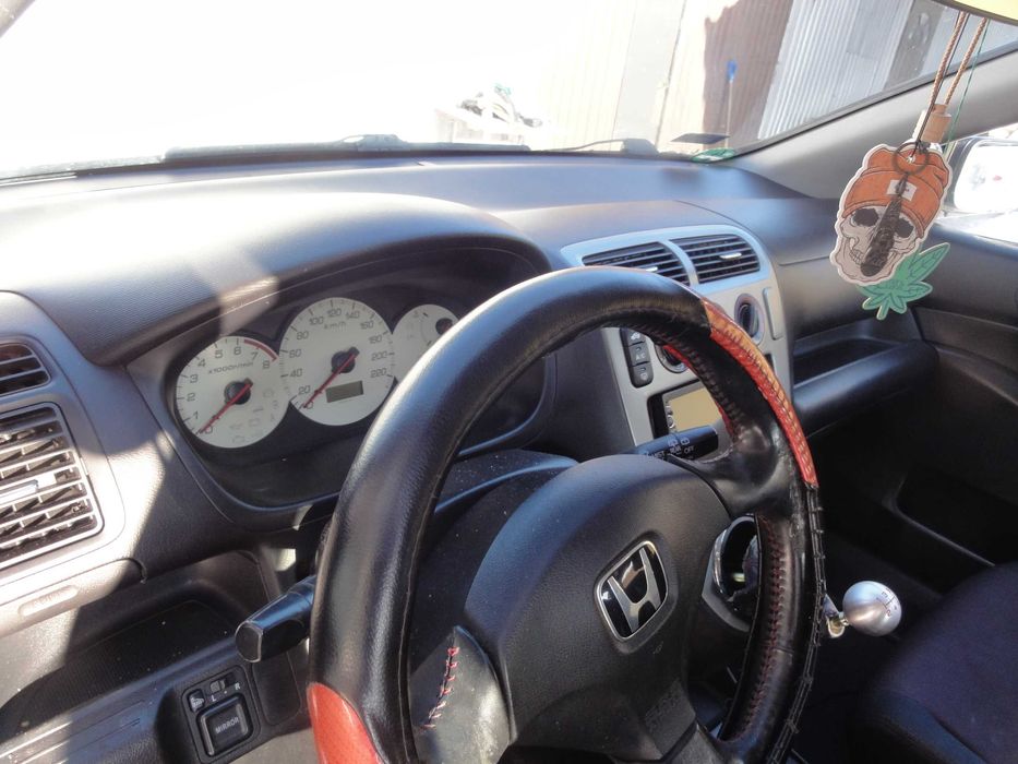 honda  civic 14 bezyna