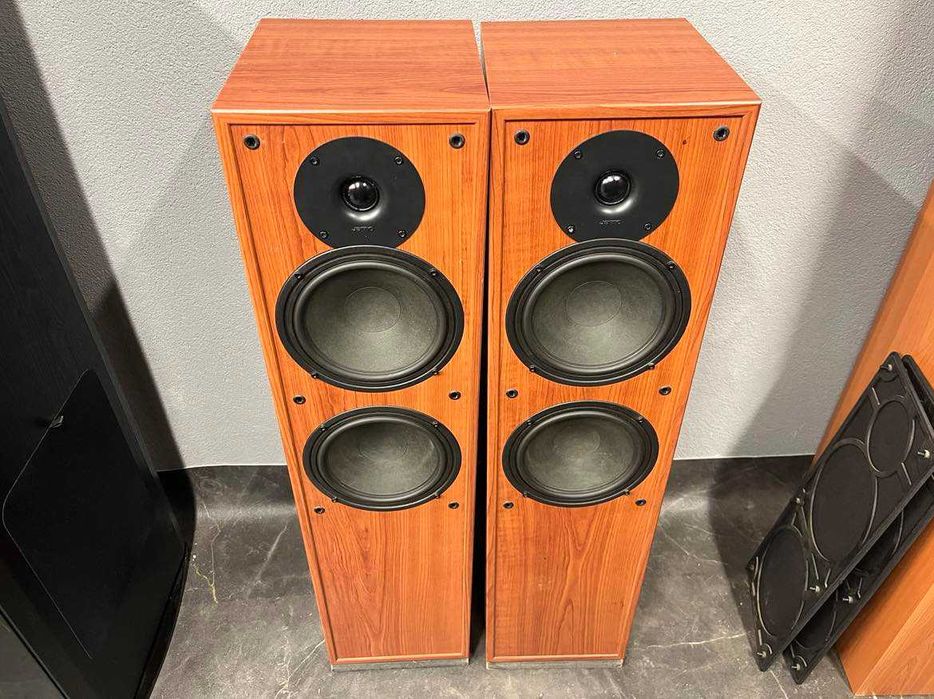 Kolumny Jamo S416 Marklowice Górne •