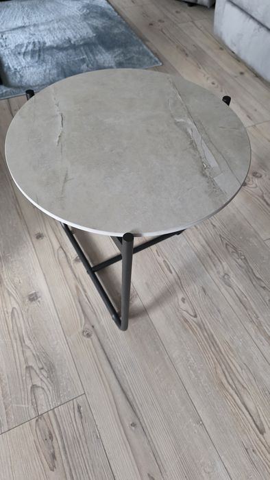 Stolik kawowy z blatem ceramicznym