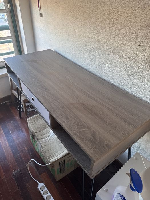 Secretaria castanha  120cm x 48cm x 75cm