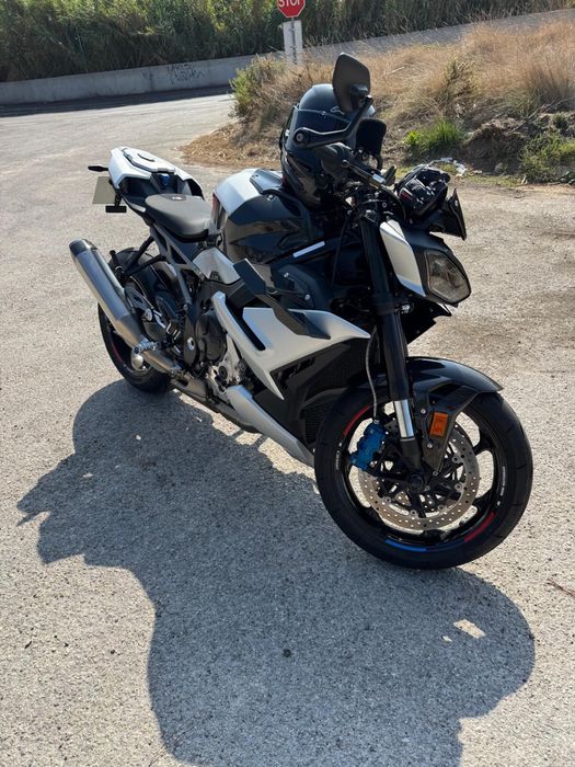 Bmw M1000R 1000km